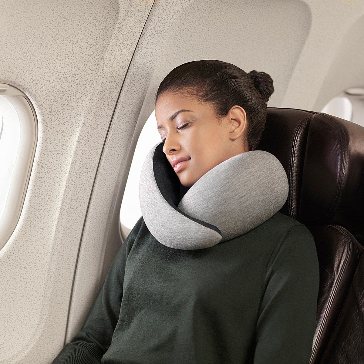 Travel neck pillow for long flights - Diversi Fusion™